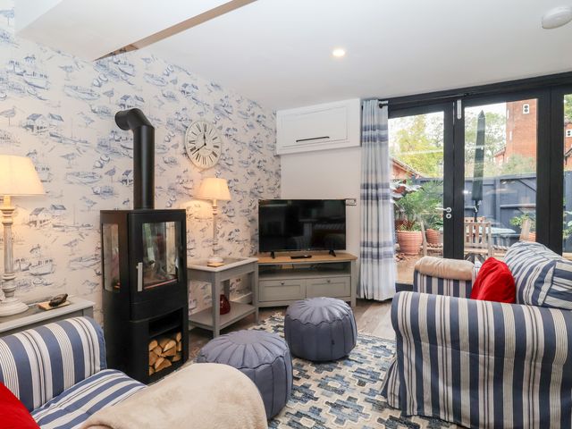 Tower End Cottage - 1120125 - photo 4