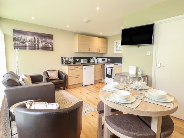 107 Kings Chalet Park - 1120530 - photo 4