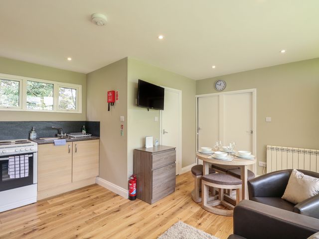 107 Kings Chalet Park - 1120530 - photo 5