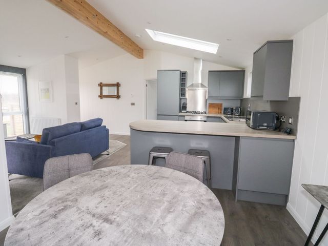 1 Southern Place - 1121187 - photo 4