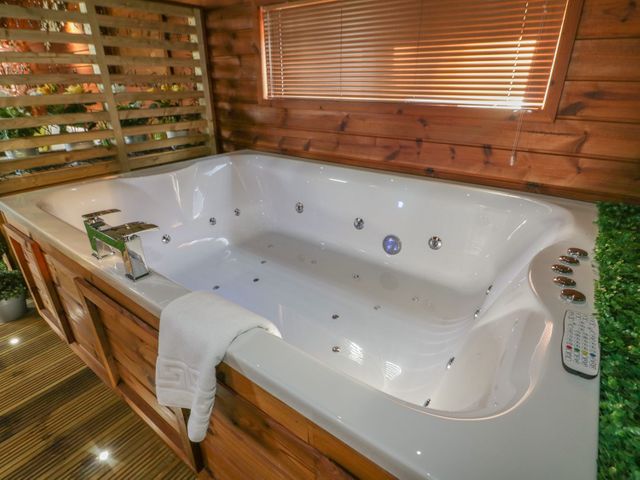 9 Meadow Retreat - 1121202 - photo 3