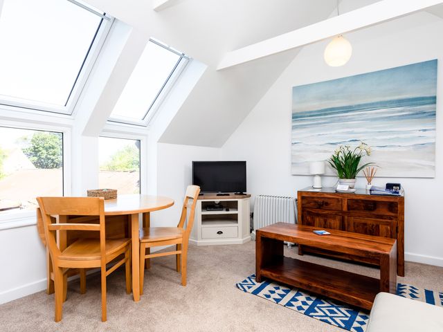 Mistletoe Cottage - 1121831 - photo 4