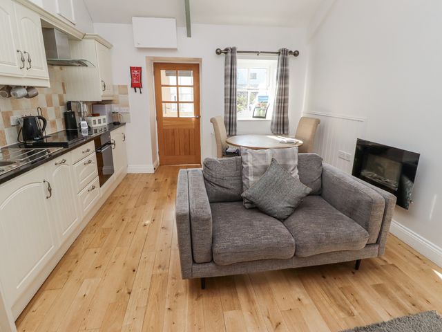 Dunlin Cottage - Lucker Steadings - 1121862 - photo 4