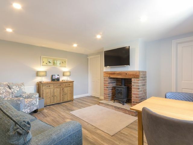 Dairymaid's Cottage - 1122031 - photo 3