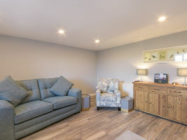 Dairymaid's Cottage - 1122031 - photo 4