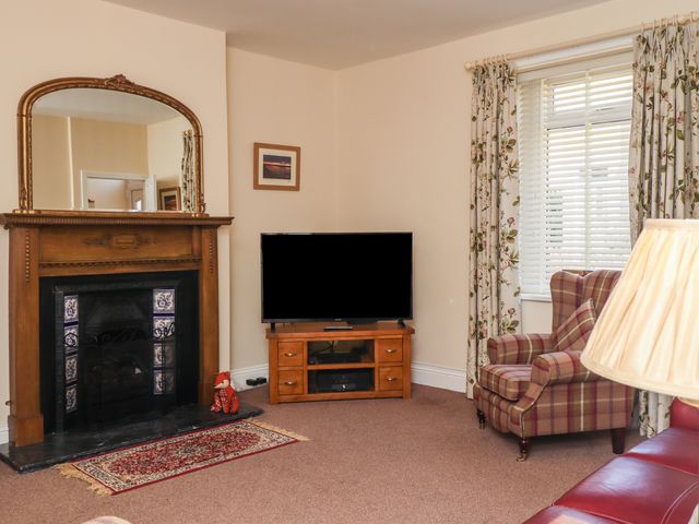 Creel Cottage, Blackwood Street - 1122045 - photo 5