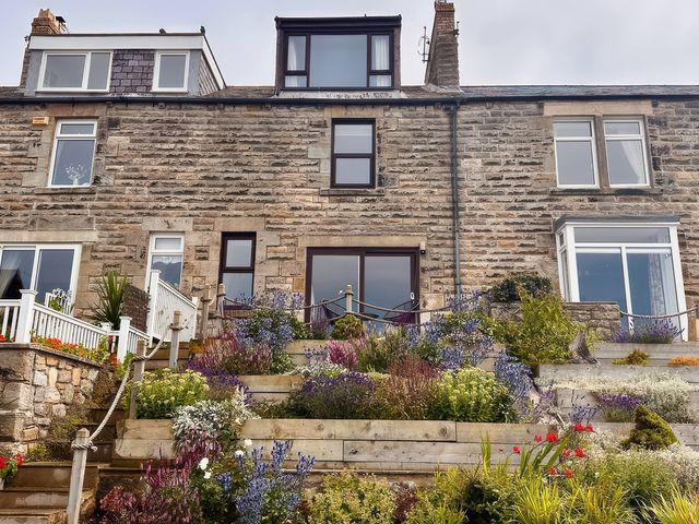 Old Coastguard Cottages - 1122080 - photo 2