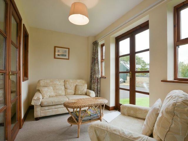 Smithy Court - 1122103 - photo 3