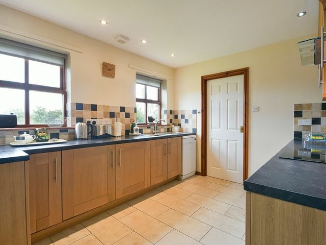 Smithy Court - 1122103 - photo 5
