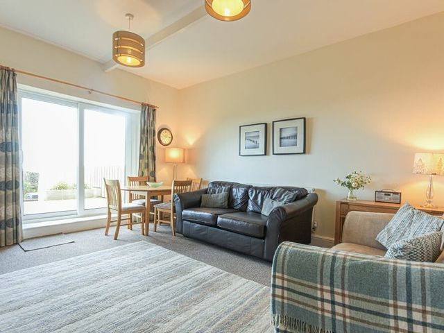 Bellshill Cottage - 1122150 - photo 2
