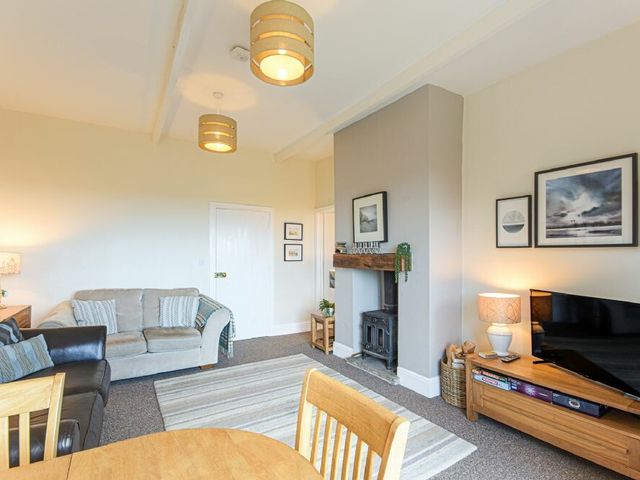 Bellshill Cottage - 1122150 - photo 4