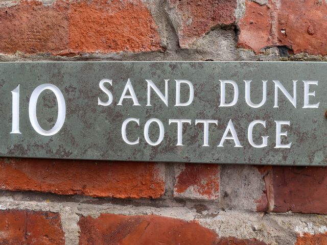 Sand Dune Cottage - 1122216 - photo 3