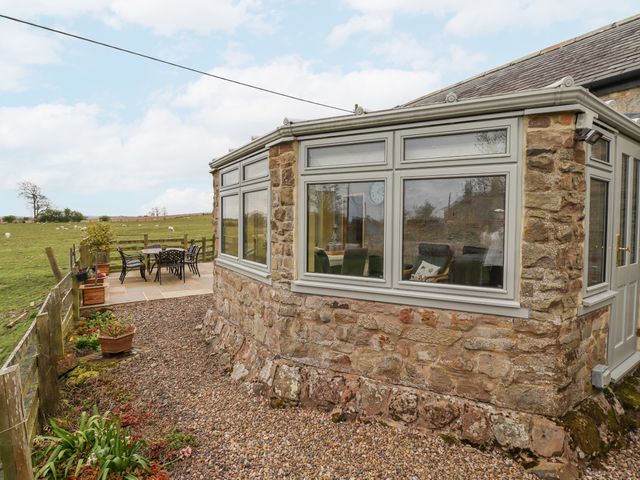 Adderstone Cottage - 1122281 - photo 2