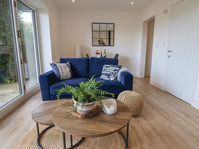 The Bungalow - 1122777 - photo 5