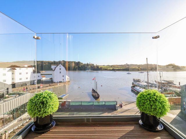 The Penthouse - 1122793 - photo 2