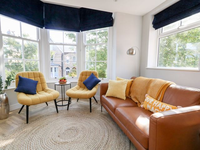 Flat 6, Thornlow Heights - 1123245 - photo 2