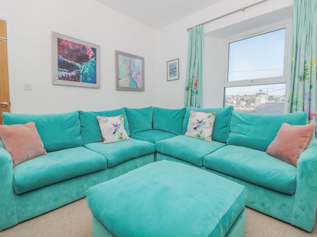 2 North Furzeham Road - 1124246 - photo 3