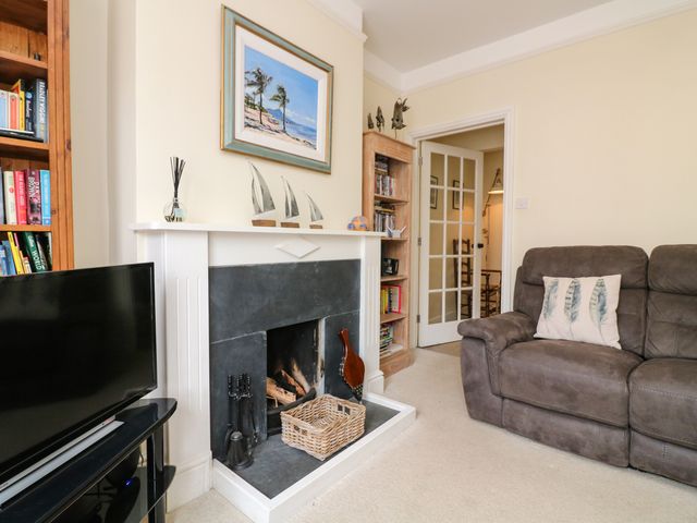 Mayflower, 9 Coronation Road - 1124612 - photo 2