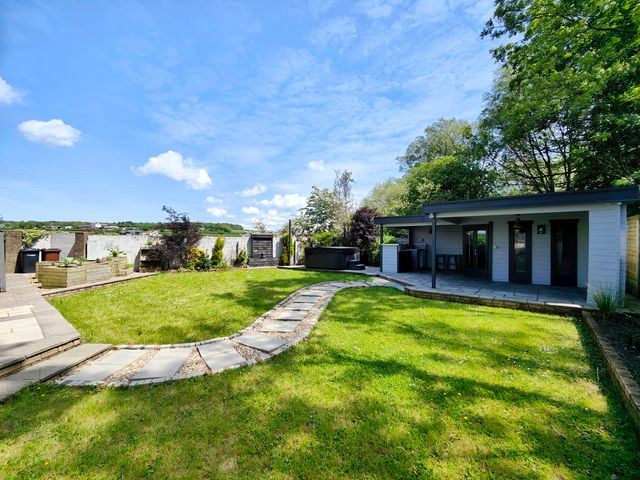 Sanderson House - 1125000 - photo 3