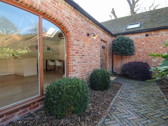 The Piggery - 1125203 - photo 2