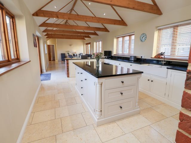 The Stables at Hall Barn - 1125937 - photo 5