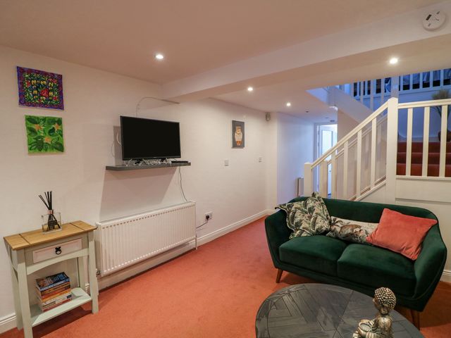 83 Upper John Street - 1126188 - photo 2