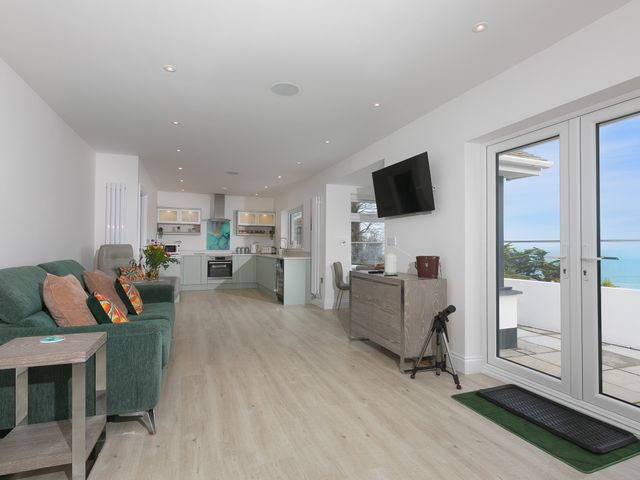 Tresco Bungalow - 1127188 - photo 3