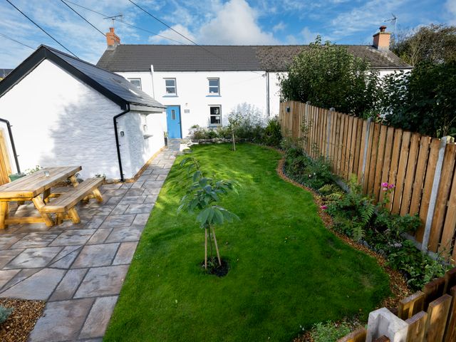 Dyffryn Cottage - 1127226 - photo 3