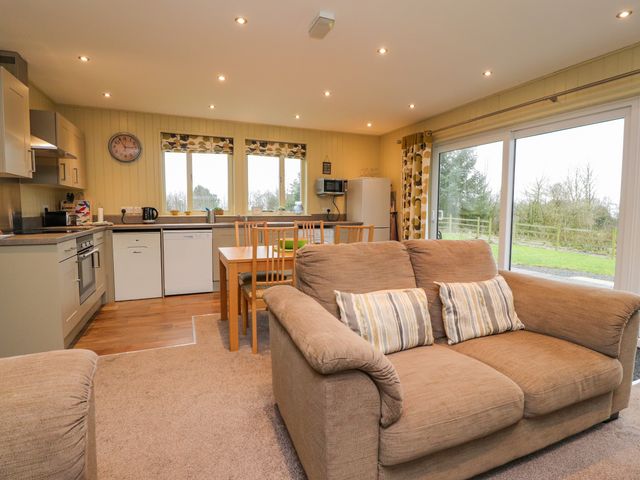 Oak Lodge - 1127228 - photo 4