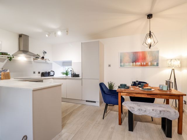Flat 4, The Byre - 1128071 - photo 5
