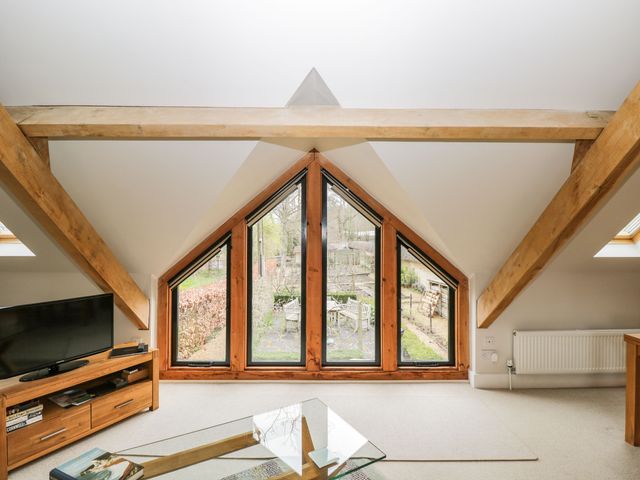 Avon Turn View - 1128826 - photo 5