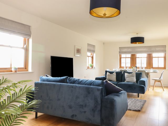 Whin Hill Cottage - 1129115 - photo 4