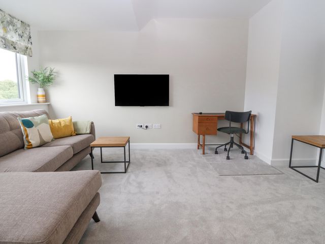 Apartment 16 - 1129189 - photo 3