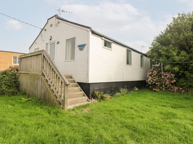 Suzanne's Beach Hut - 1129300 - photo 2