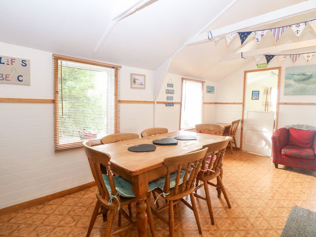 Suzanne's Beach Hut - 1129300 - photo 5