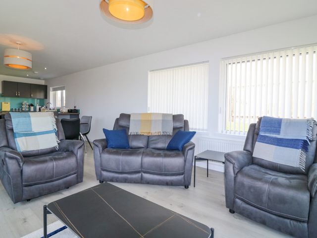 1 Westenra Gardens - 1129327 - photo 2