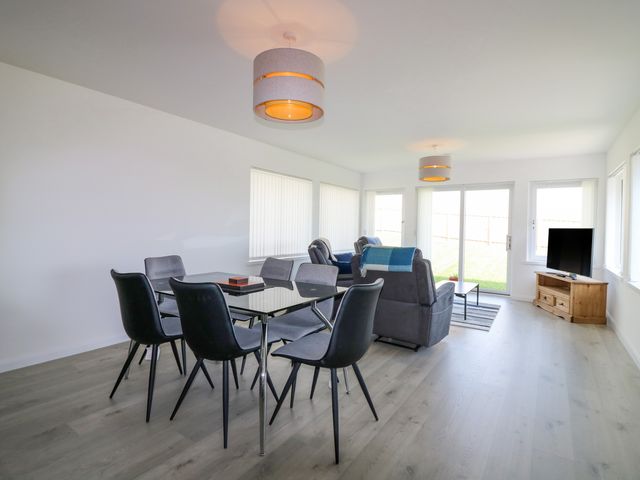 1 Westenra Gardens - 1129327 - photo 5