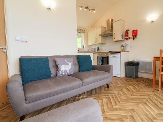 14 Manleigh Park - 1129378 - photo 3