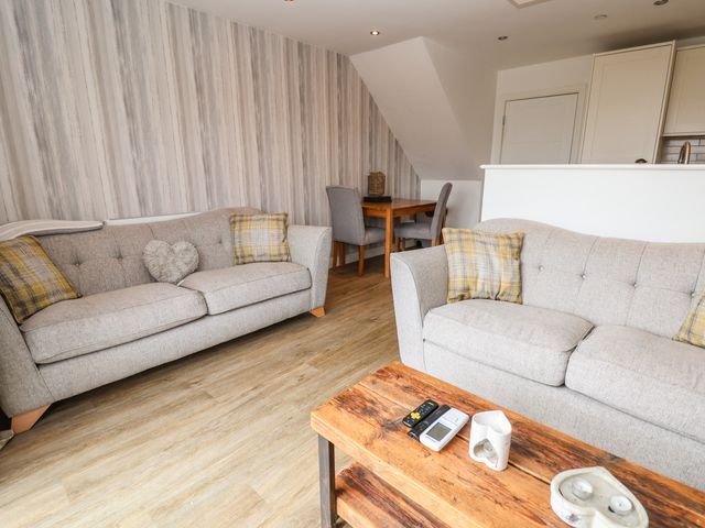 6 Cwrt Griffiths - 1129457 - photo 5