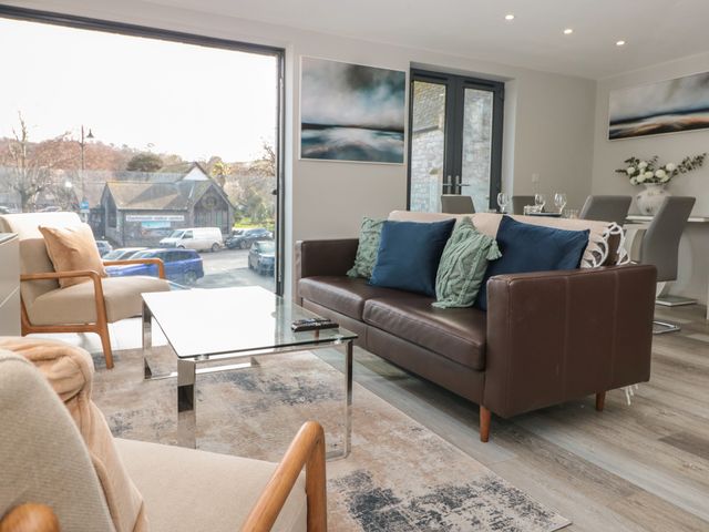 1 De Courcey House - 1130718 - photo 5