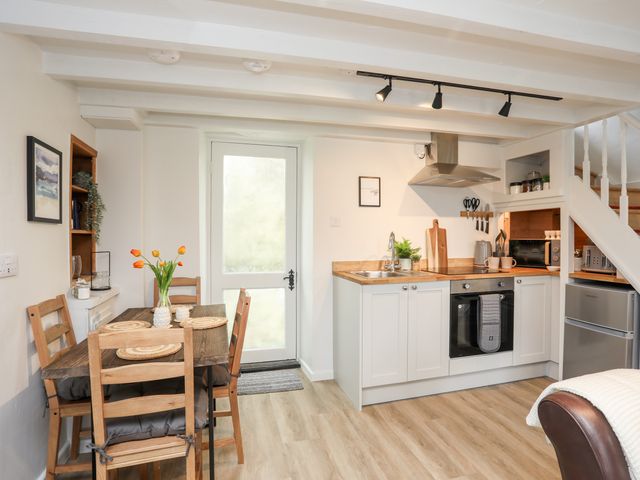 Bwthyn Lili (Lily Cottage) - 1130904 - photo 5