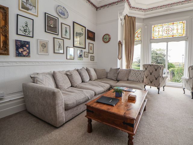 Ismay Dining Room Suite - Titanic Interest Beach View - 1130925 - photo 5