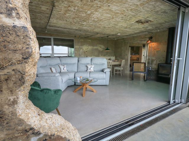 The Transmitter Bunker - 1131689 - photo 4