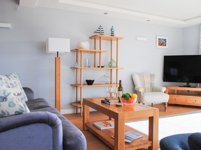 3 Hamstone Court - 1132131 - photo 2