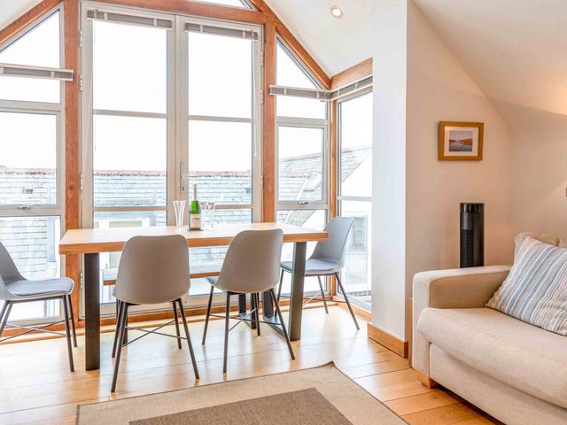 5 Harbour Yard - 1132308 - photo 3