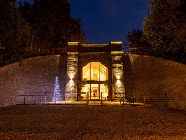 The Tunnel at Bridge Lake Farm and Fishery - 1132709 - photo 3