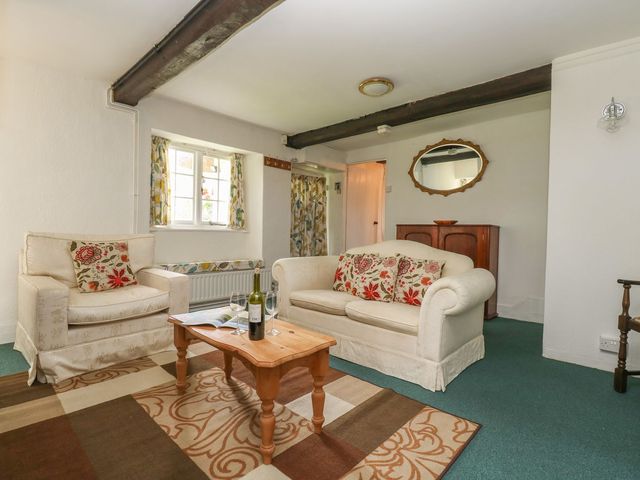 Thatch Cottage - 1132784 - photo 4