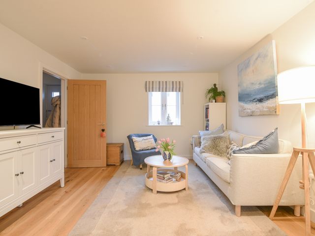 22 Applebee Way - 1133785 - photo 4