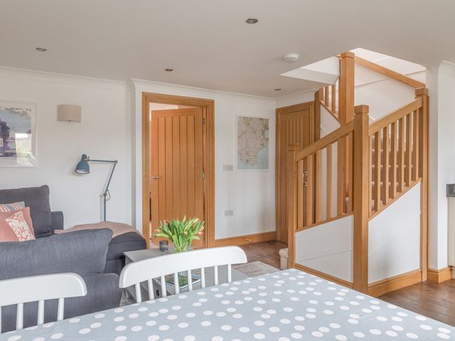 5 Court Cottage, Hillfield Village - 1133999 - photo 5
