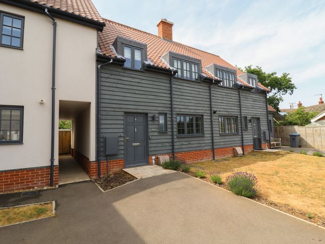 9 Oaks Court - 1134173 - photo 2
